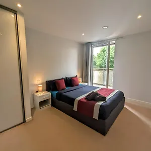 Modern Near Greenwich - Rooftop View Appartamento